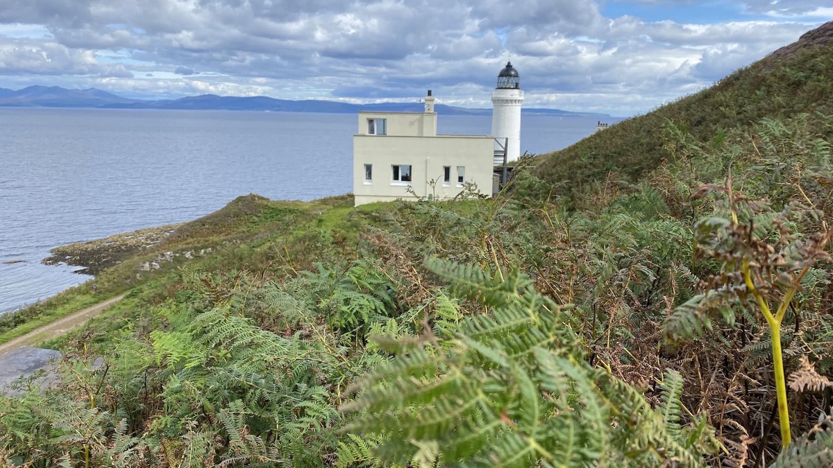 Campbeltown Cottage | Secluded island hideaway for 2 with panoramic sea views