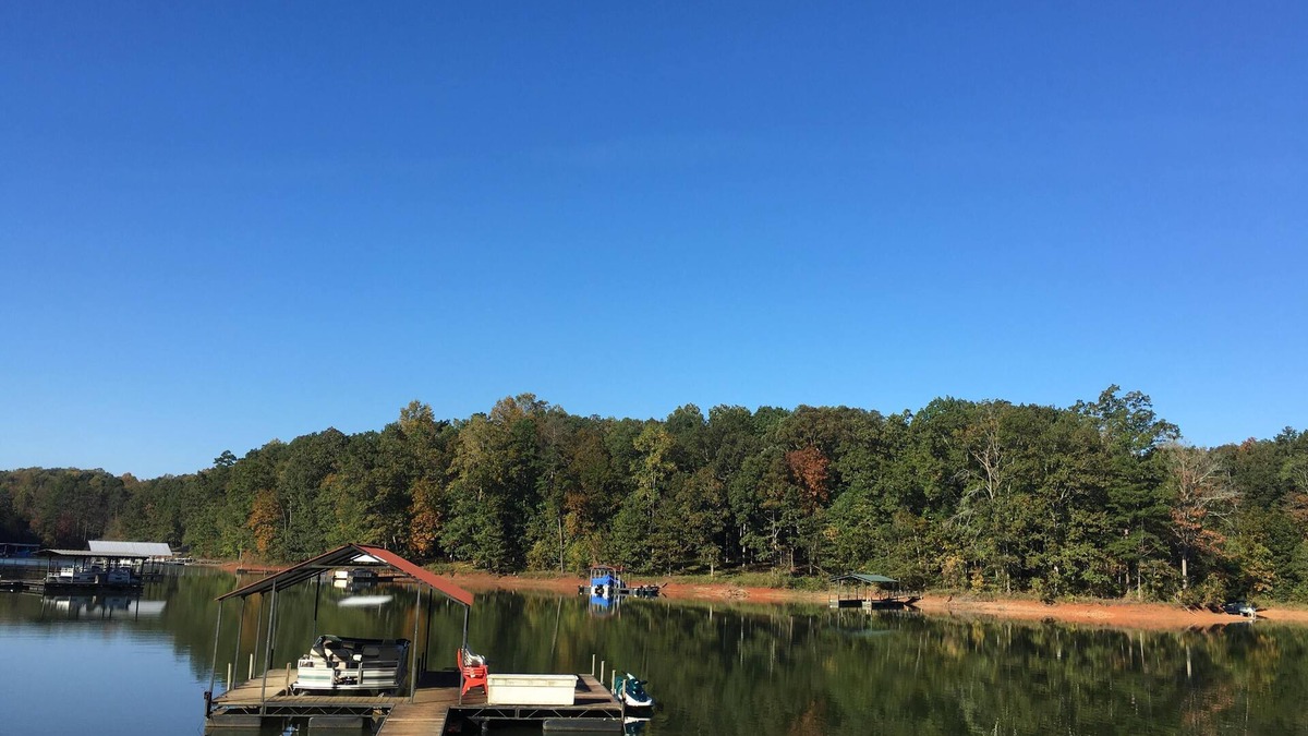 Gumlog Cabin | Secluded Lake Front Cabin - on Lake Hartwell, with Dock, Fenced Yard, Fire Pit.