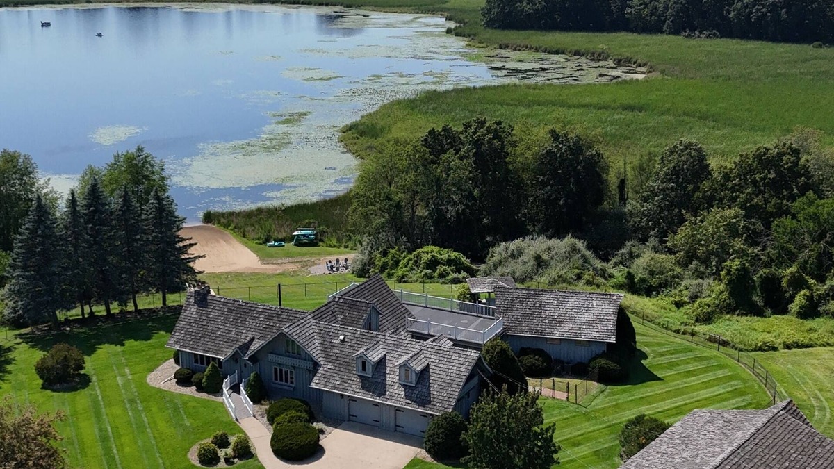 Grass Lake Ski Chalet | Secluded Lakefront Chalet