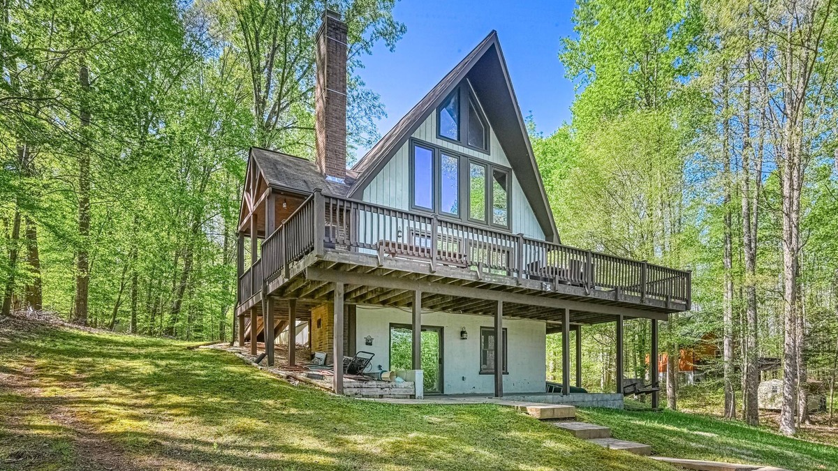 Bumpass House | Secluded lakefront home w/private beach, deck, gas grill, firepit, lake views