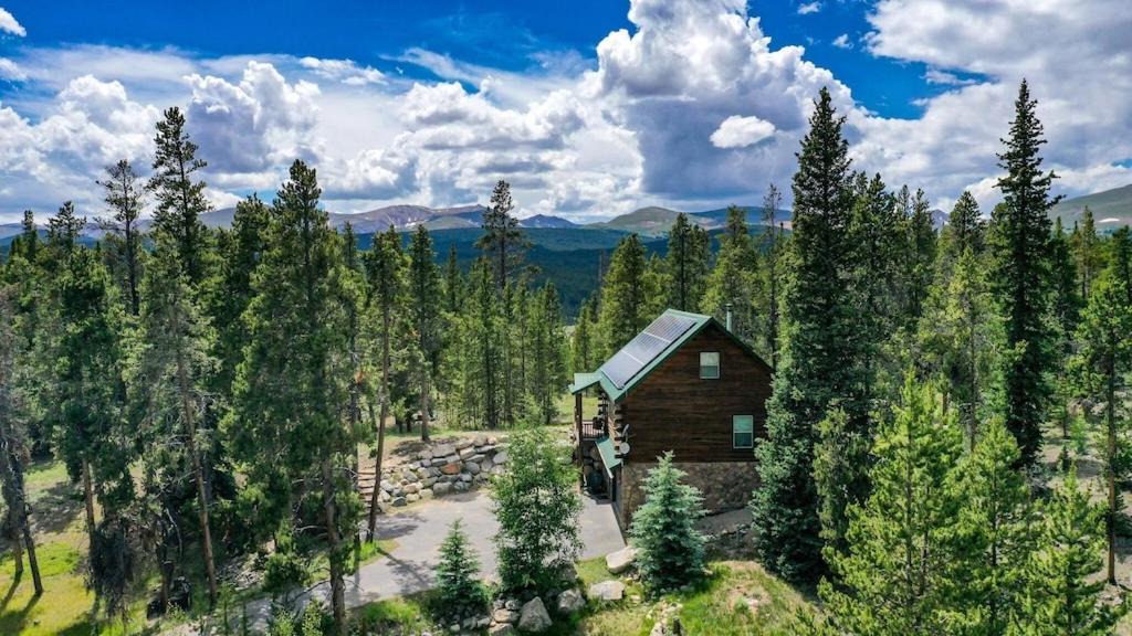 Alma House | Secluded Log Cabin with Views & Hot Tub, Foosball, Wood Stove - Heavenly Homestead