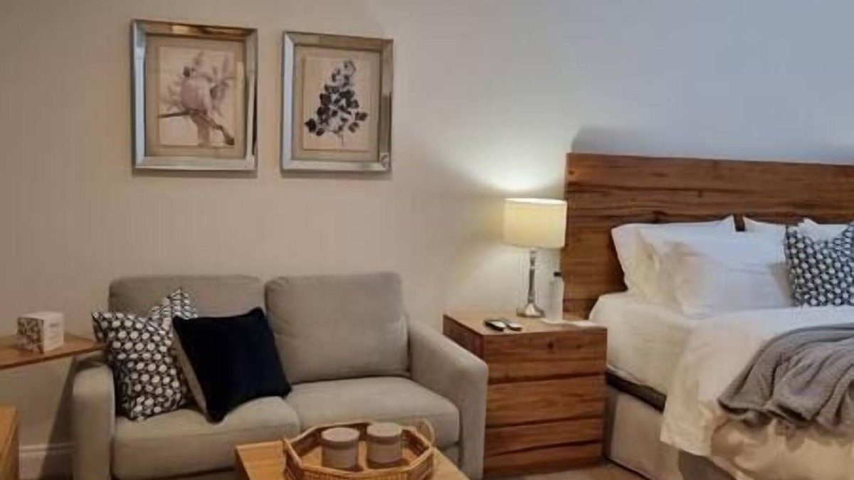 Red Hill House | Secluded Luxury Escape Red Hill-Peppercorn Cottage