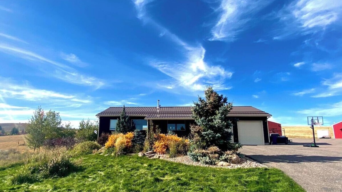 Pocatello Cabin | Secluded Luxury Ski Cabin-Cozy Pocatello Getaway
