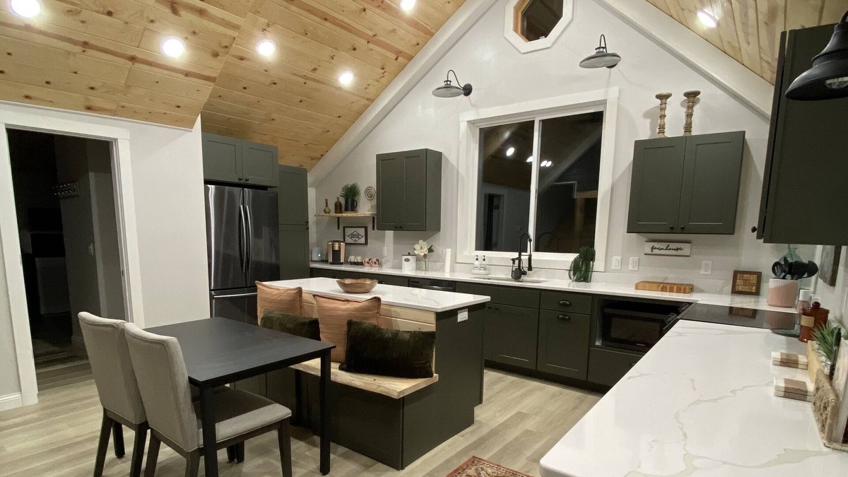 Osseo Other | Secluded Modern Farmhouse