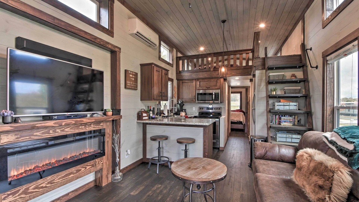 Morganton House | Secluded Morganton Tiny Home w/Grills!