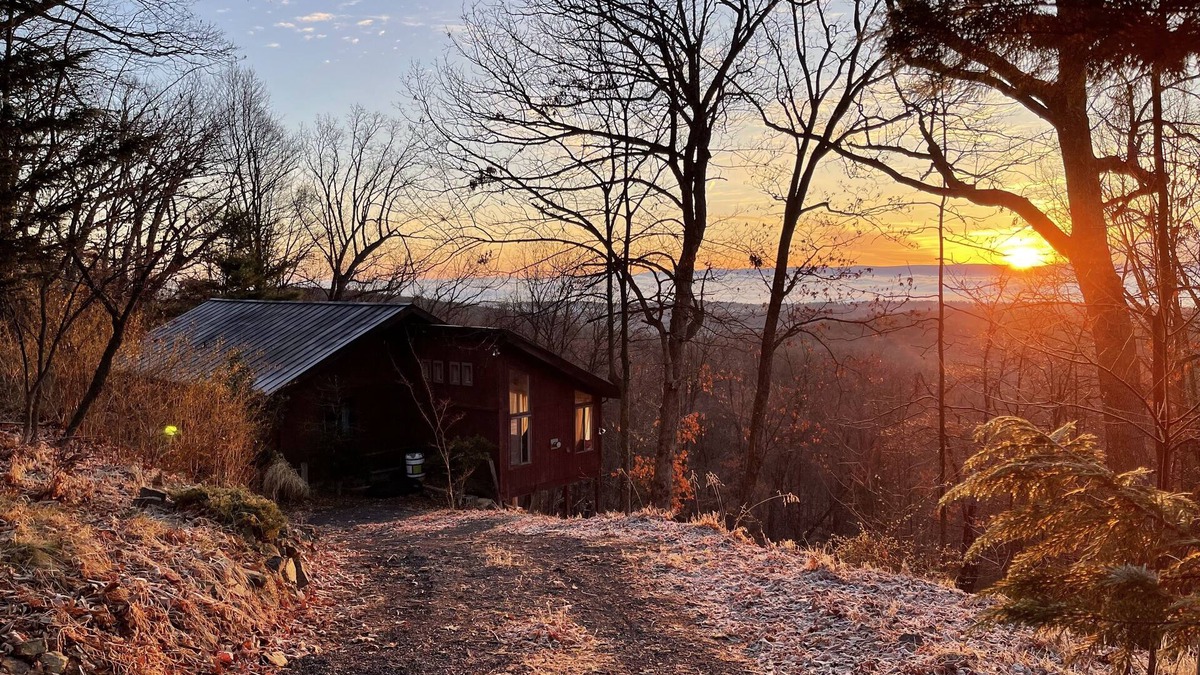 Bergton Ski Chalet | Secluded Mountain Chalet with Million Dollar Views! Family and Pet Friendly