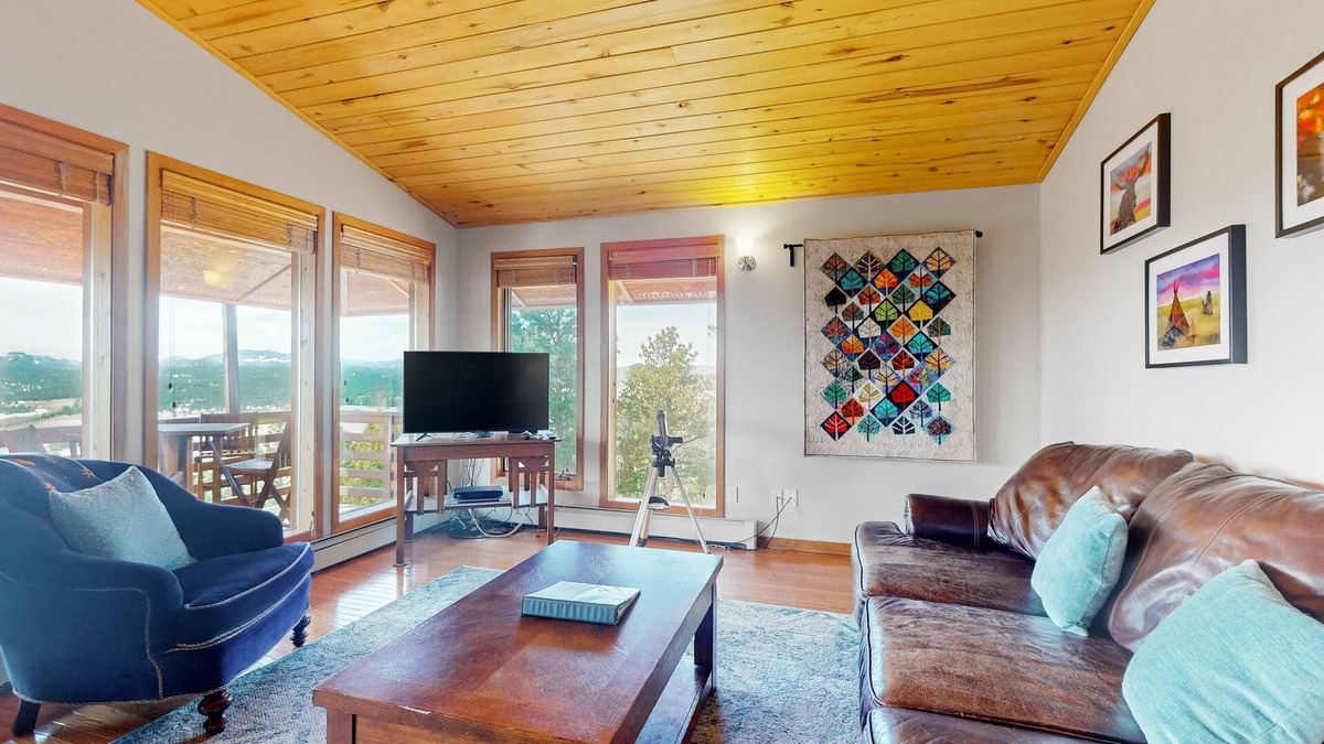 Florissant House | Secluded mountain-view home with expansive deck, hot tub, deck, & grill