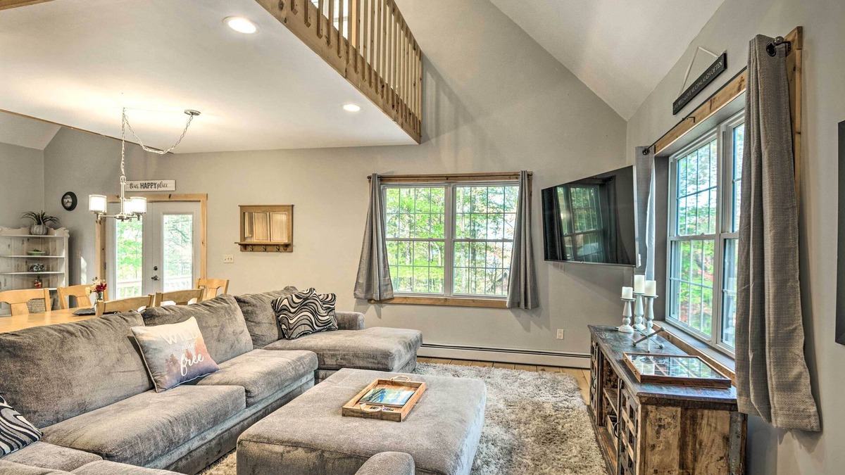 Union House | Secluded New Durham Home w/Mtn & Lake Views!