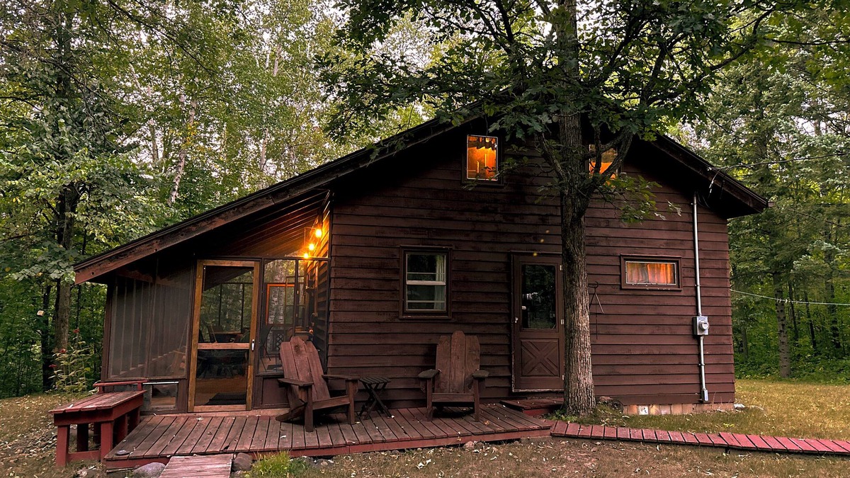 Sturgeon Lake Cabin | Secluded pet friendly cabin on 40 acres with frontage on the Kettle River