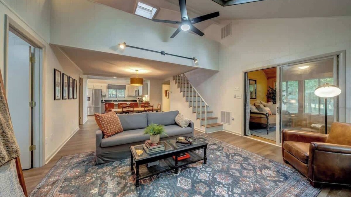 Hedgesville Cabin | Secluded Retreat w Hot Tub, FirePit & Pool Access