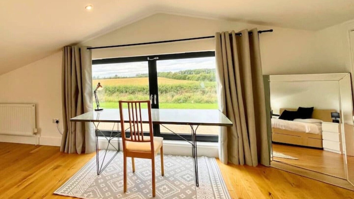 Denchworth House | Secluded Ridgeway View Barn Conversion