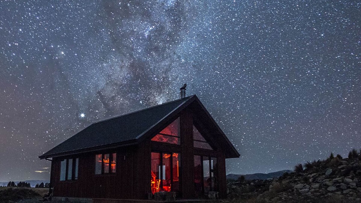 Ben Ohau Cabin | Secluded Rustic Cabin near Twizel