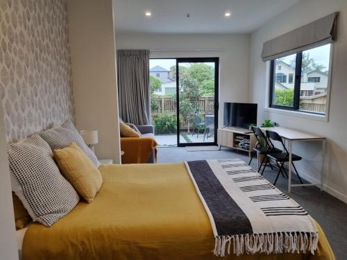 Omanu House | Secluded Spot on Valley