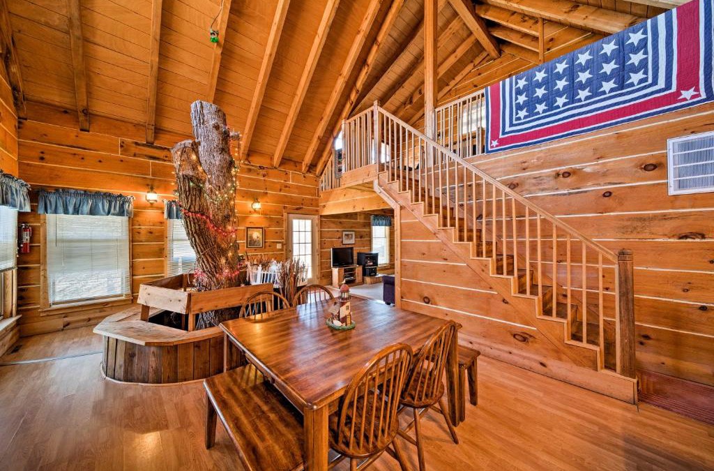 Bellevue House | Secluded Spragueville Cabin by ATV Trails and River!