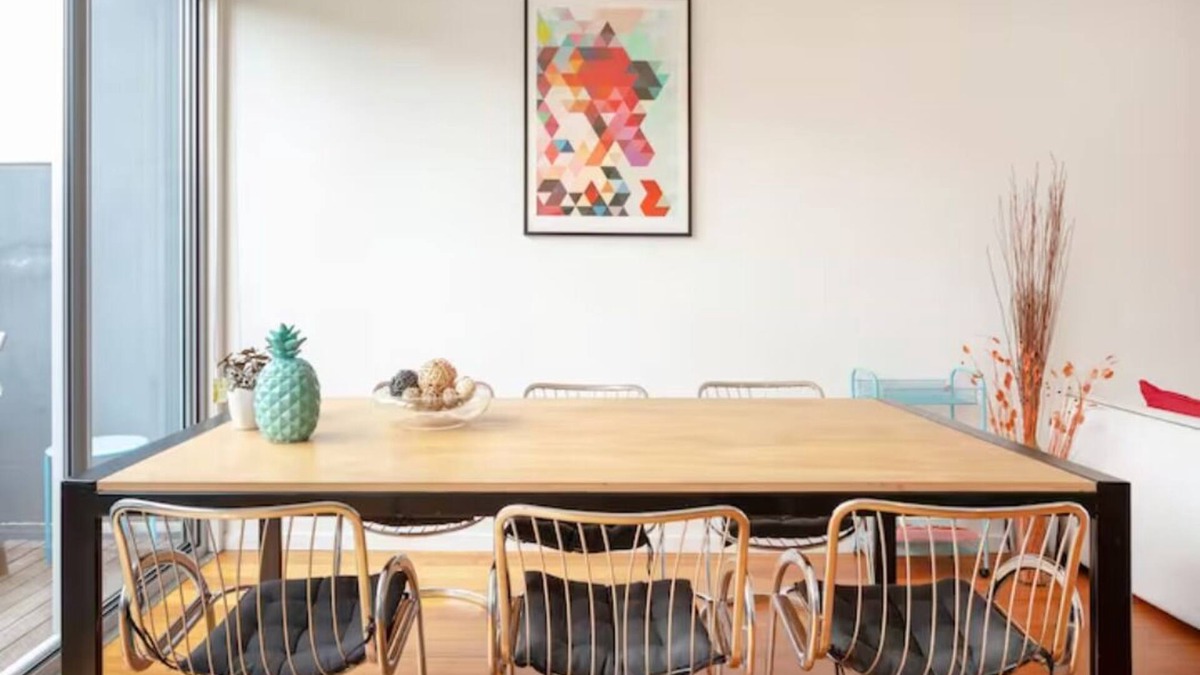 South Yarra House | Secluded Stylish Modern 3 Level Townhouse. Secluded but Minutes to Parks,shops