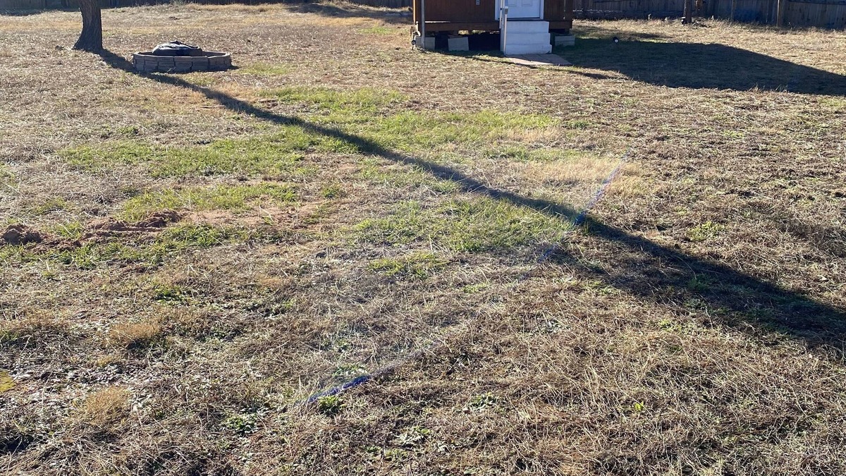 Smith County Cabin | Secluded & unique , off grid kitchenettes private getaway in the country.