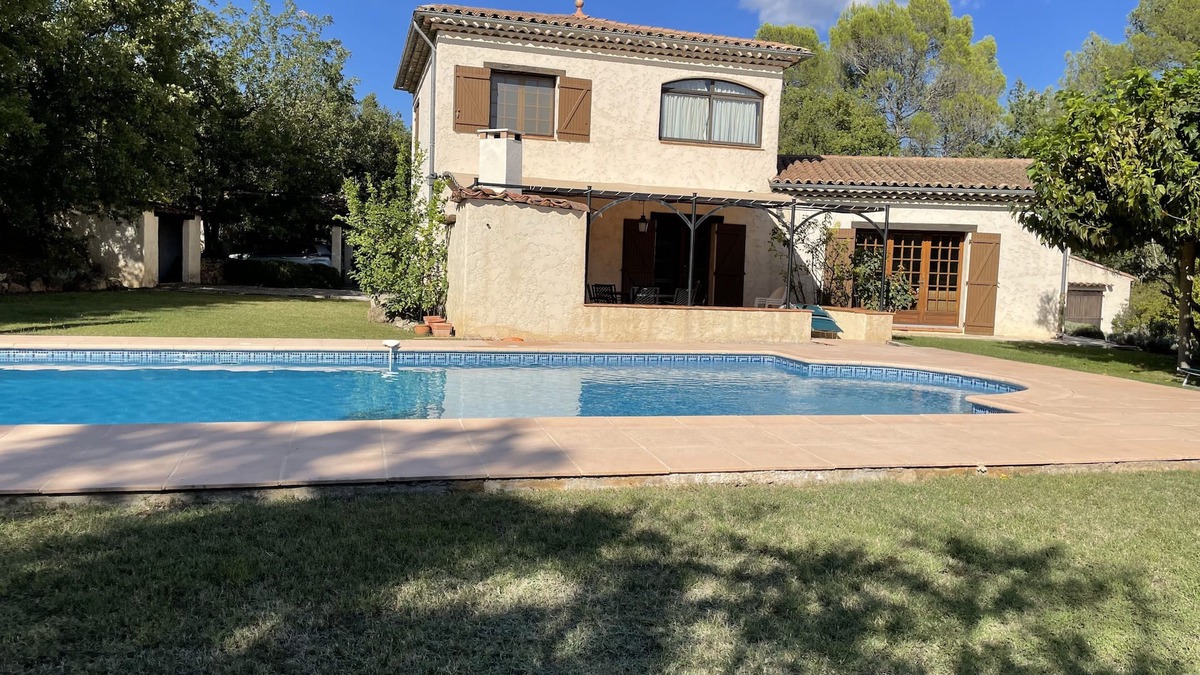 Flayosc Villa | Secluded Villa With Private Salt Water Pool. Air Conditioning