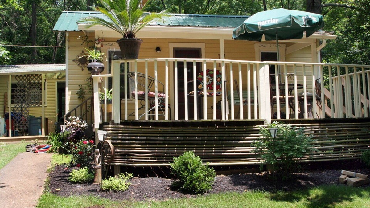 Athens Cottage | Secluded Wooded Setting 5 Minutes From Town