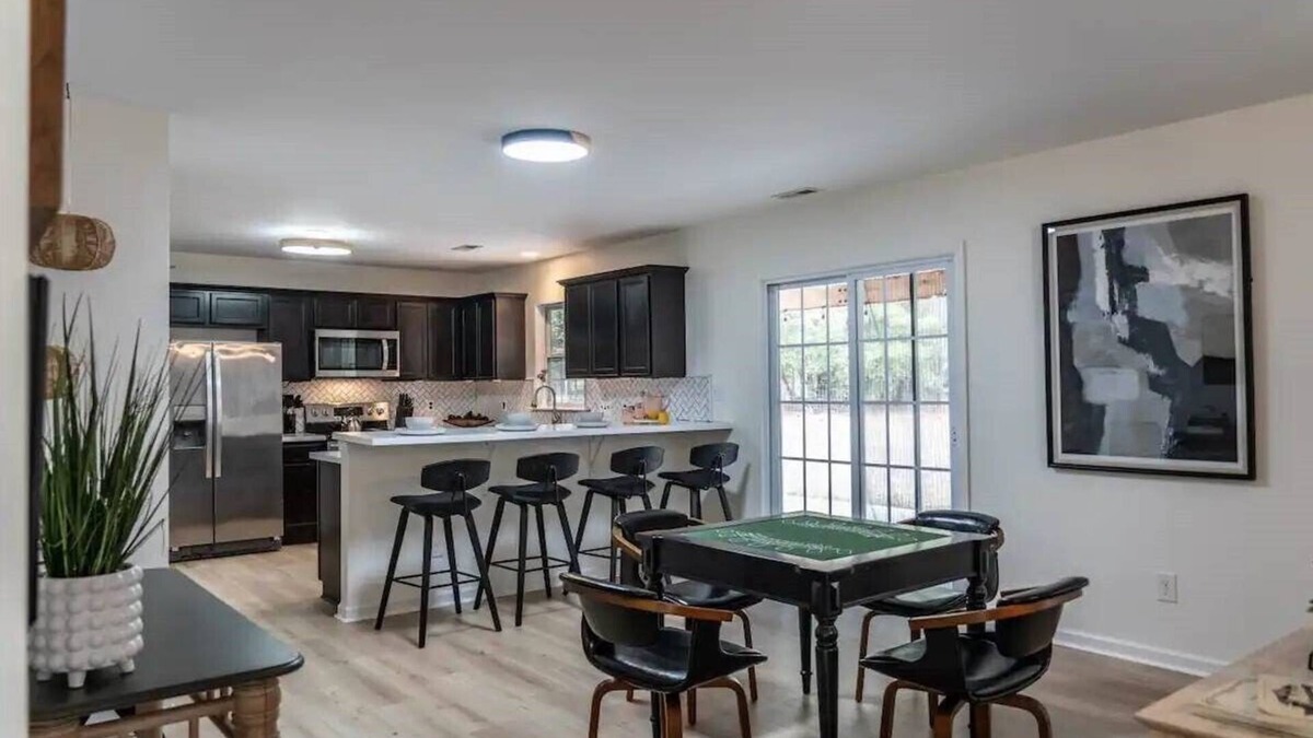 West End House | Seclusion meets Sophistication: West End Farmhouse