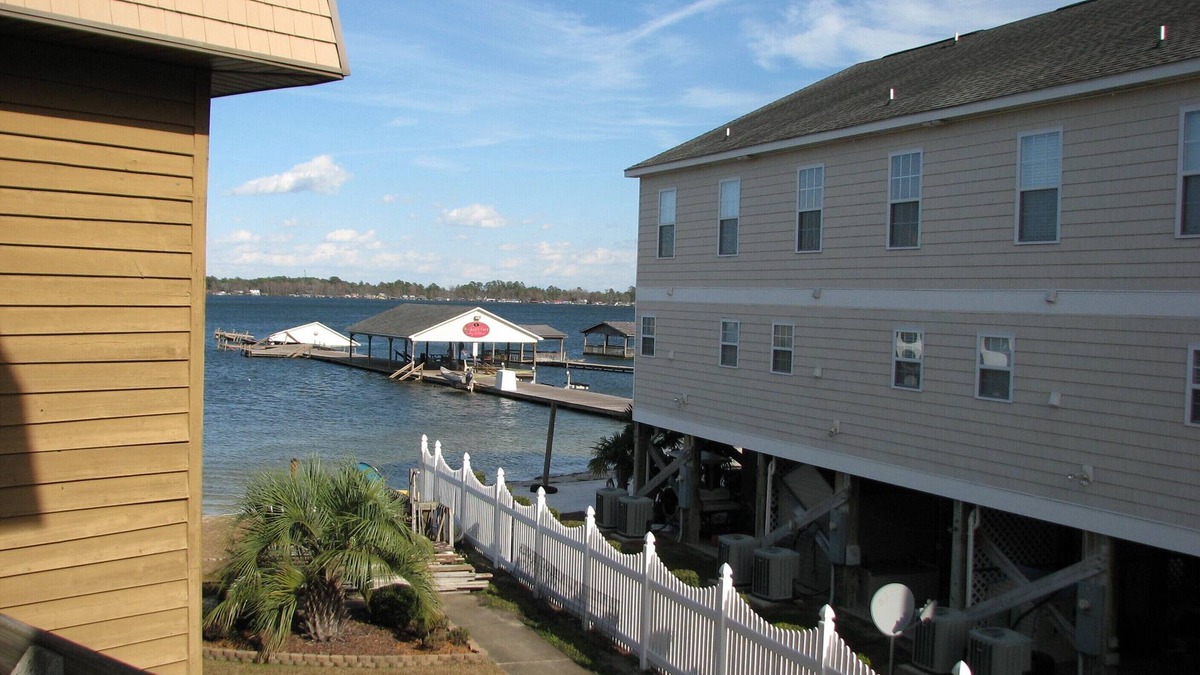 White Lake Condo | Second Floor Condo With Lakeview just steps from the Lake