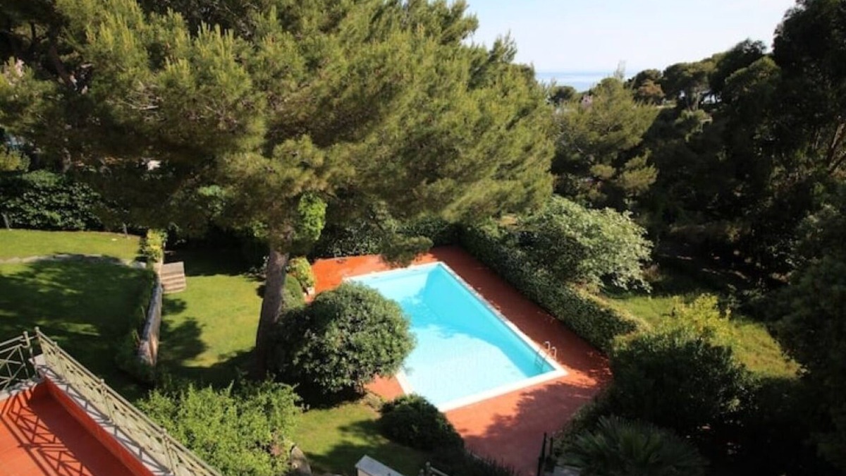 Marina di Andora Apartment | Second floor apartment in villa with swimming pool