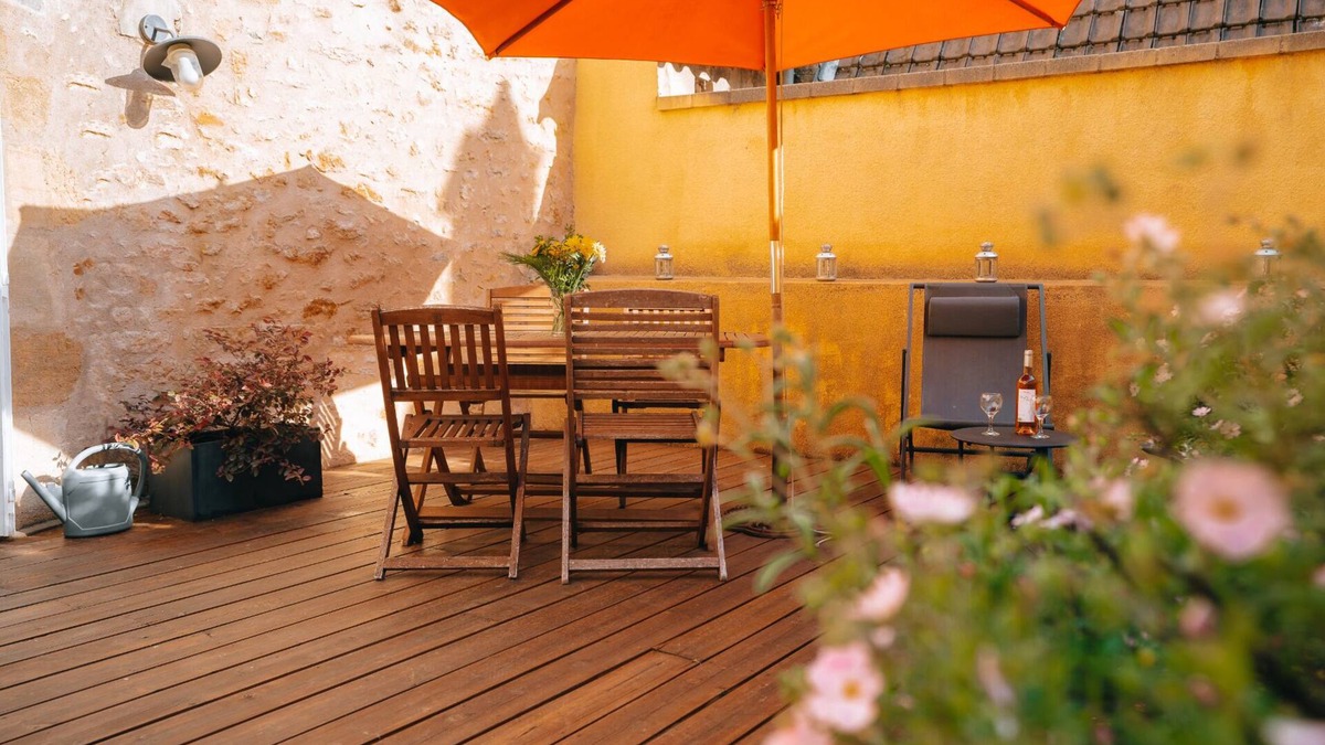Sarlat-la-Caneda Historic Center Apartment | SECRET APARTMENT with exceptional 30m2 terrace in the heart of Sarlat