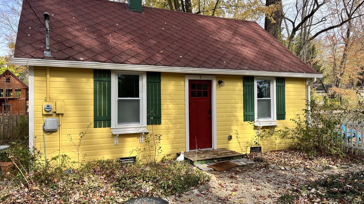 Paw Paw Lake Cottage | Secret Garden Cottage