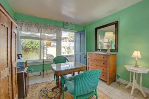 Oak Park Bed & Breakfast | Secret Garden Inn & Cottages