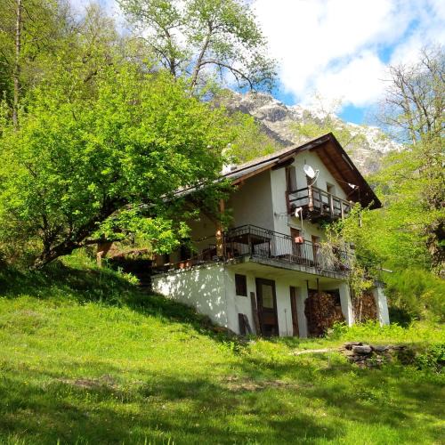 Cursolo-Orasso Cabin | Secret Mountain Retreat Valle Cannobina (for nature Lovers only)
