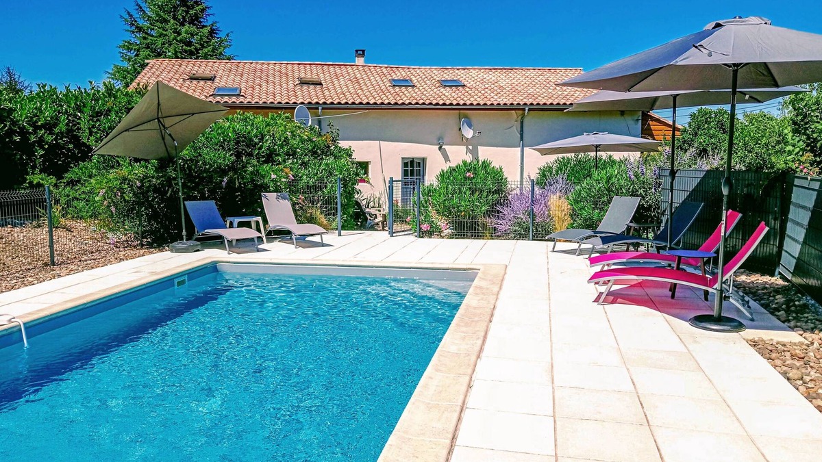 Roumagne Villa | Secure gated/fenced heated pool. Short drive to historic towns and restaurants