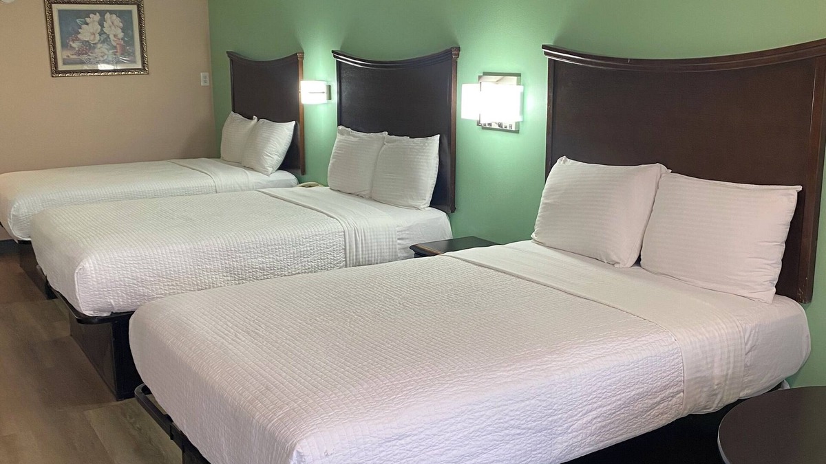 Lake City Hotel | Security inn & suites