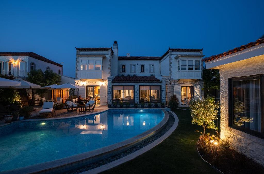 Hacımemis Hotel | Sedirli Ev