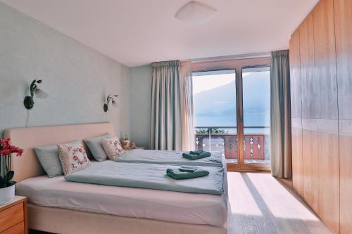 Iseltwald Apartment | Seehaus Lake View 3-Bedroom Apartment