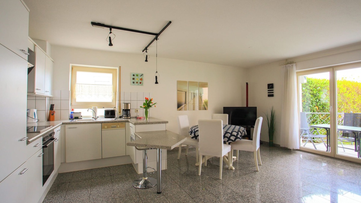 Immenstaad am Bodensee Apartment | Seenahe, bright apartment! In Immenstaad!