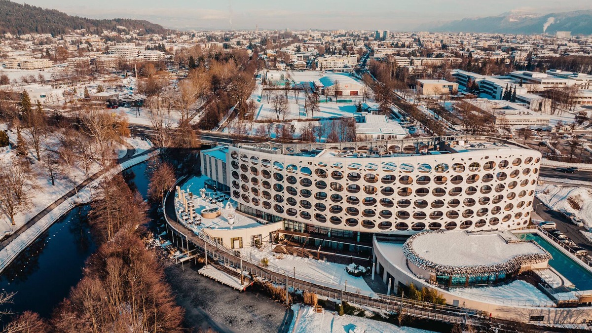 Klagenfurt am Woerthersee Hotel | Seepark Wörthersee Resort