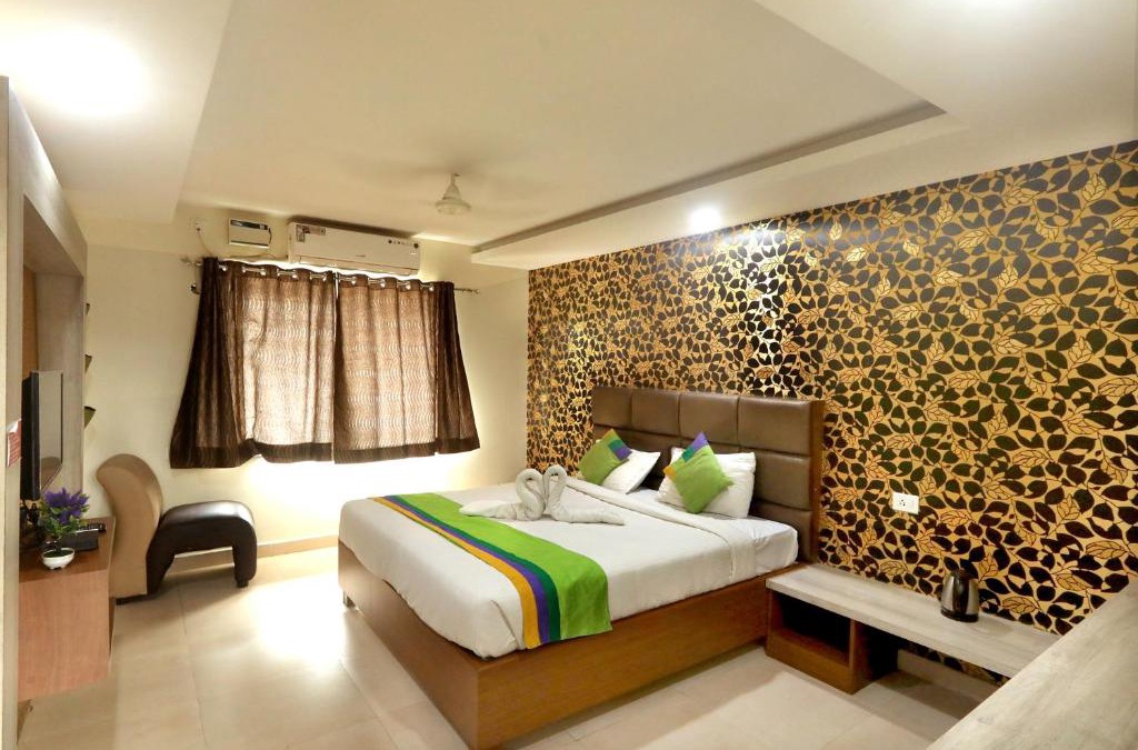 Perungudi Hotel | Sekaran Hotel OMR