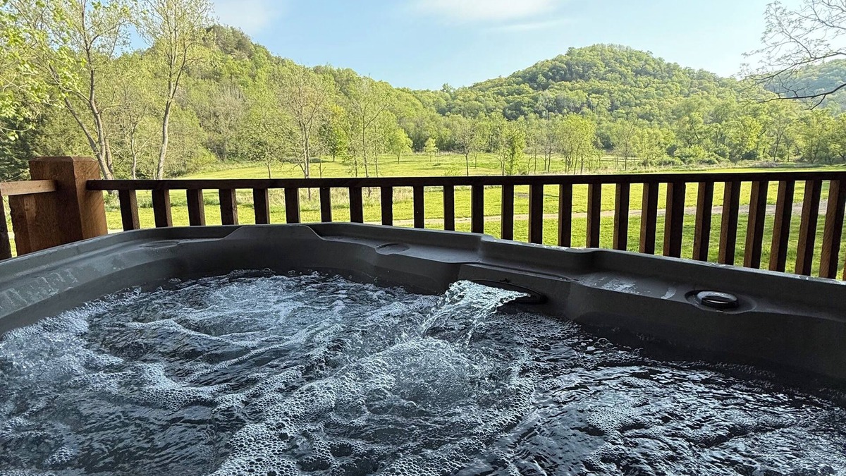 Gays Mills Cabin | Selah cabin with private hot tub, Selah Cabin