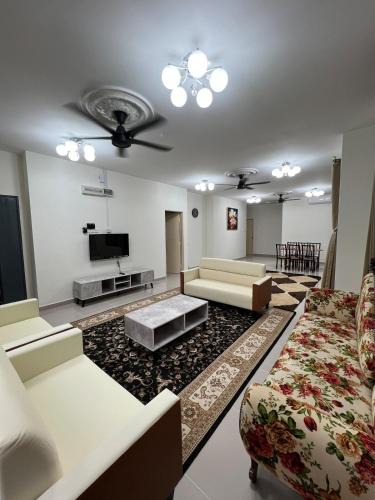 Kampung Rawa House | Selesa Homestay Beranang