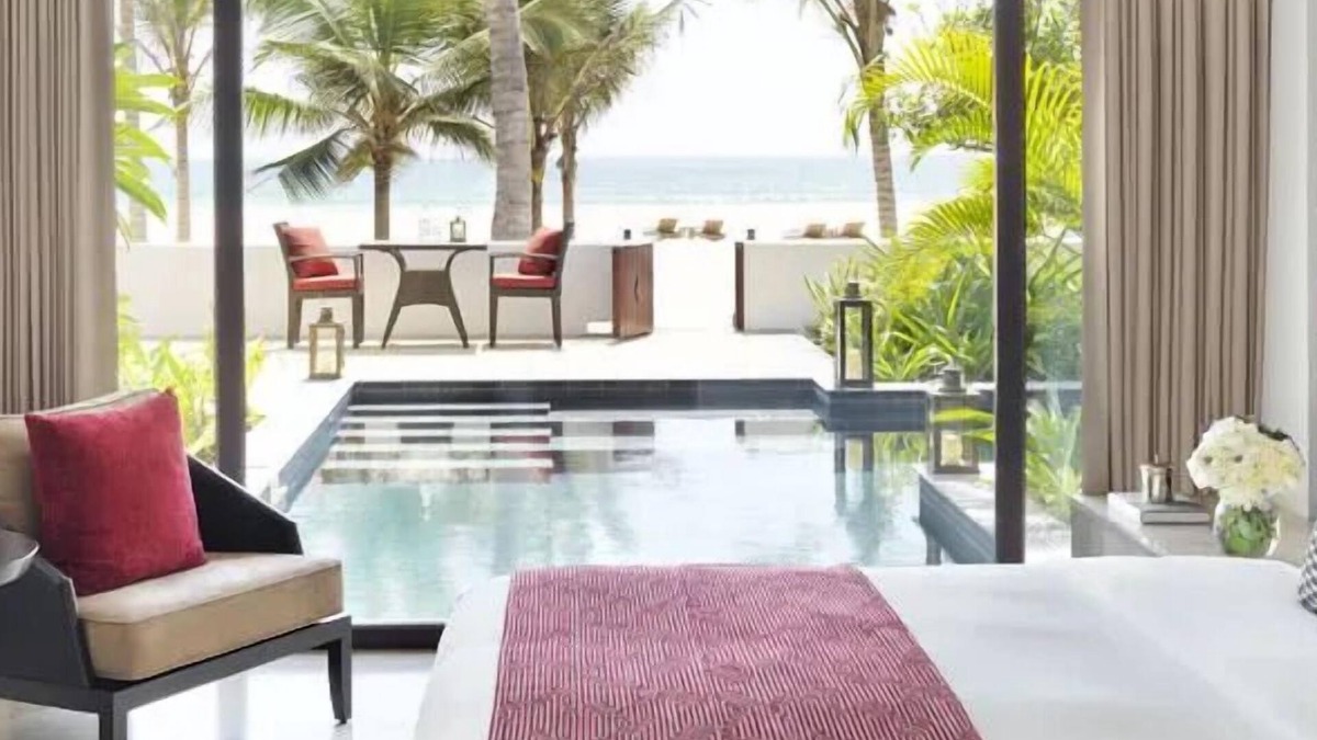 Salalah Hotel | Self-Care Retreat! Spa Facilities, Onsite Pool, Beach Access! Near Al Hisn Beach