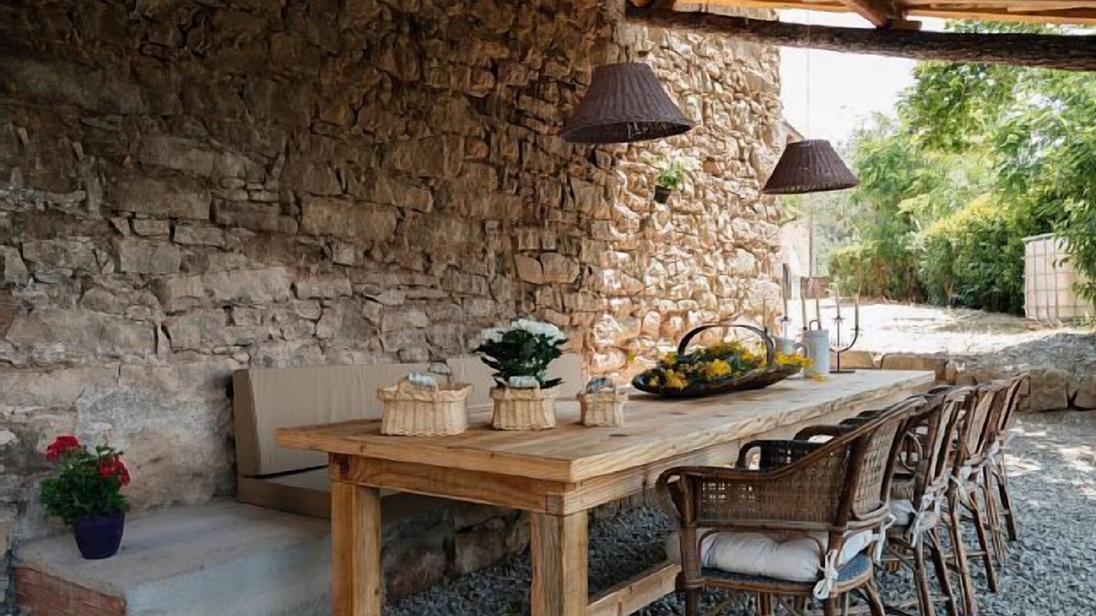 Castellnou de Bages Cottage | Self catering La Vila D'Argençola for 6 people