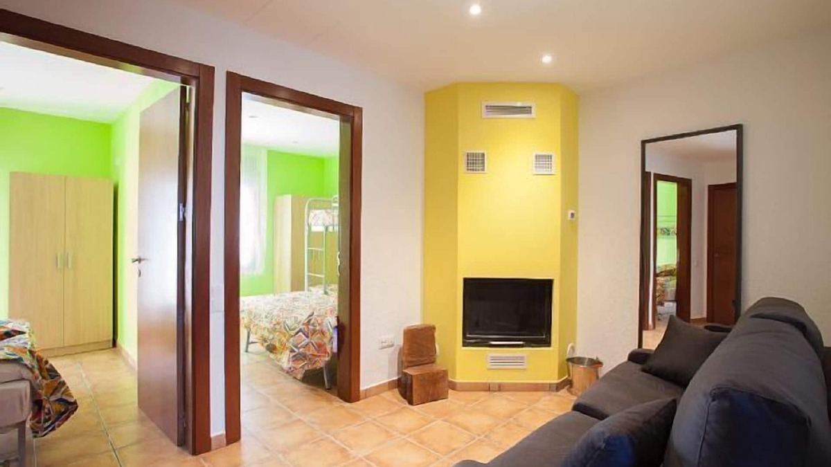 Santa Maria de Corco Cottage | Self catering L'esquirol de L'esquirol for 5 people