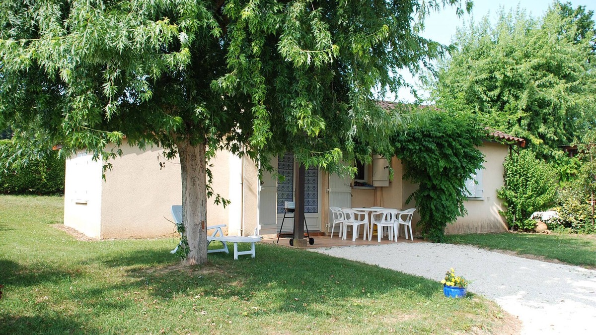 Thonac Cottage | Self-catered house with 2 pools for adults and children