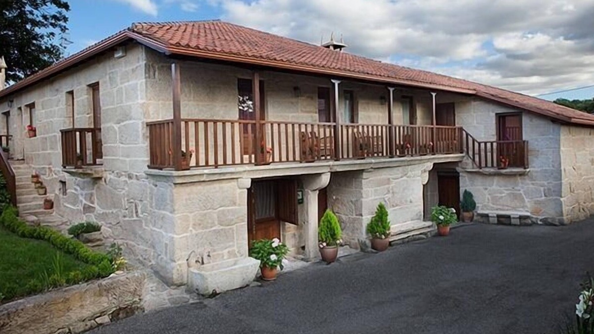 Casnaloba Cottage | Self catering Lar das Pias for 12 people