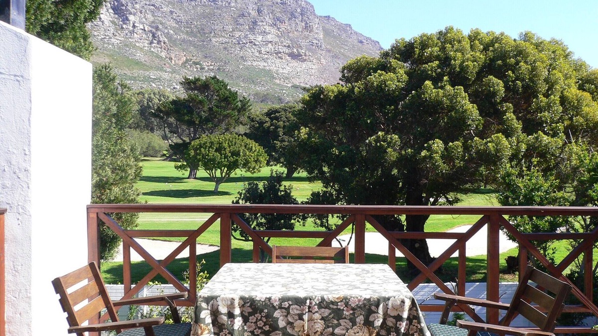 Westlake Apartment | Self-catering apartment with balcony, overlooking golf course and mountains