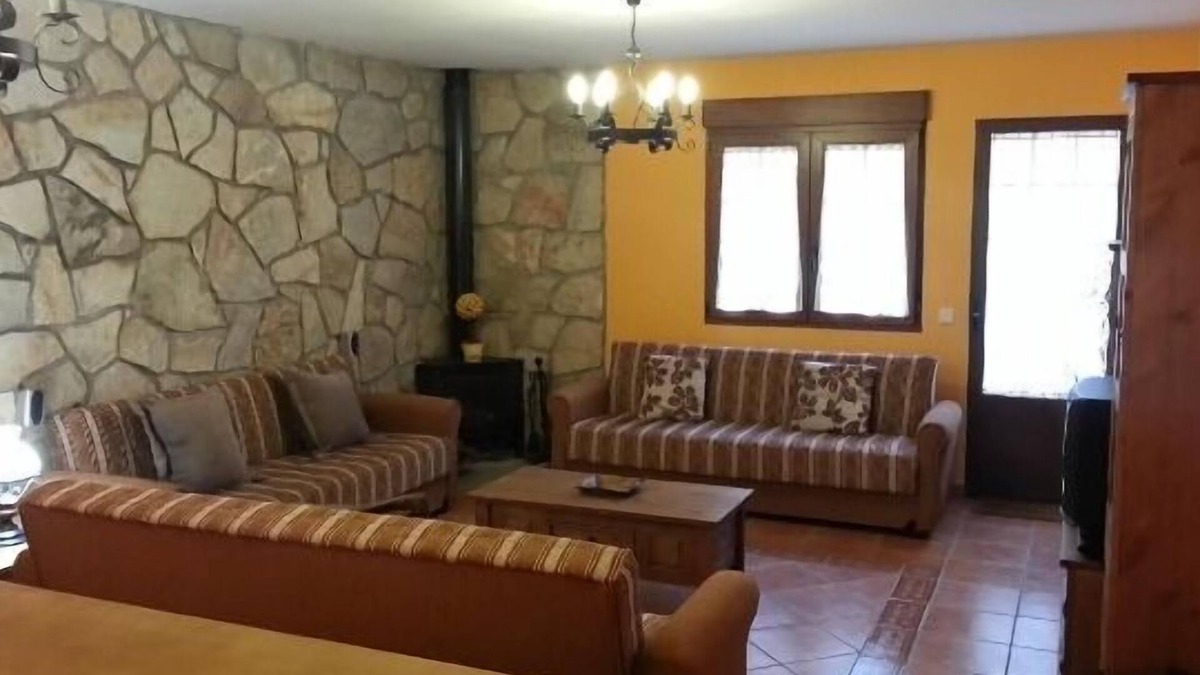 Canencia Cottage | Self catering Arroyocantarranas for 13 people