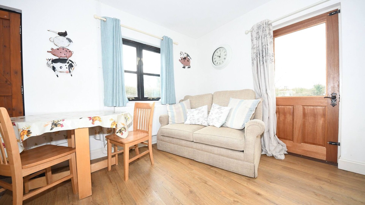 Howlett End Cottage | Self catering B&B or short holiday let