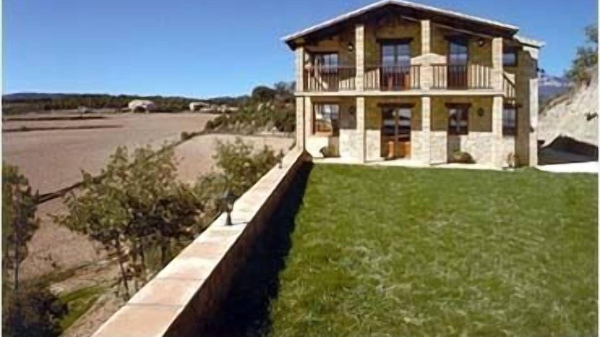 Montclar Cottage | Self catering Cal Rale for 10 people