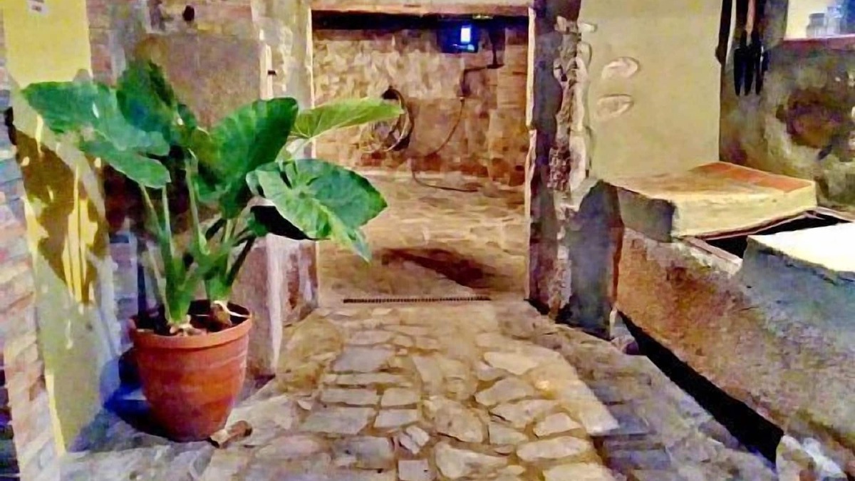 Miralcamp Cottage | Self catering Cal Tarragona for 8 people