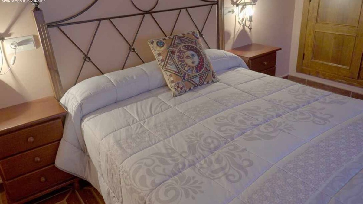 Enguidanos Apartment | Self catering El Rincon de Piedra for 4 people