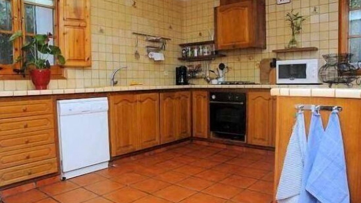 Bigues I Riells Cottage | Self catering La Polvorería for 10 people